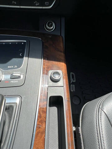 2018 Audi Q5 2.0T quattro Premium Plus