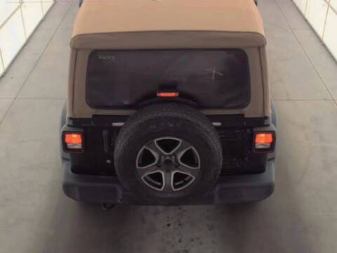 2020 Jeep Wrangler Black and Tan