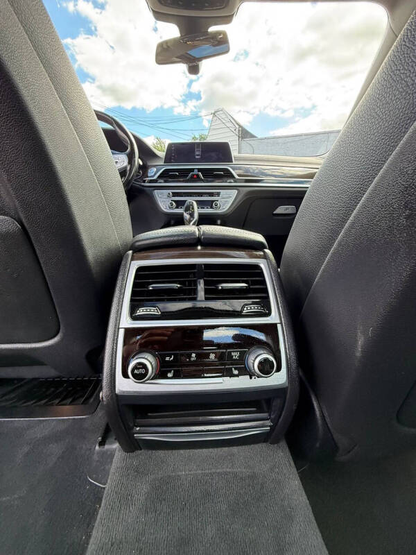 2018 BMW 7 Series 740i xDrive