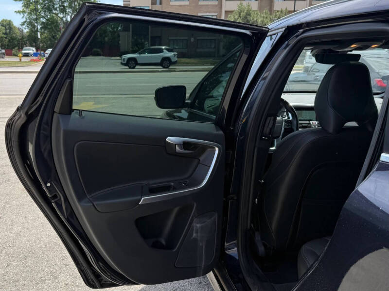 2016 Volvo XC60 T6 Drive-E