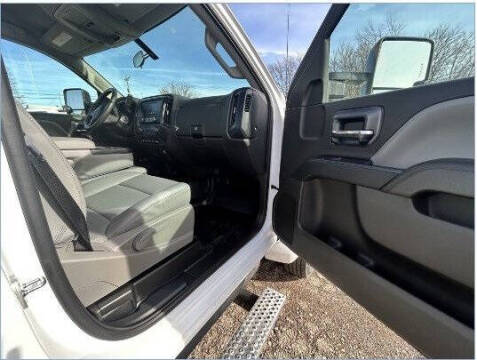 2024 Chevrolet Silverado 5500HD