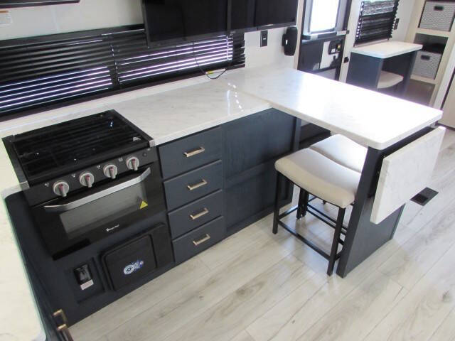 2025 Forest River AVENGER 25