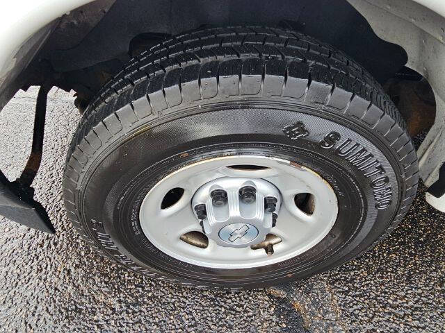 2017 Chevrolet Express 2500