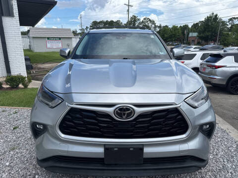 2021 Toyota Highlander LE