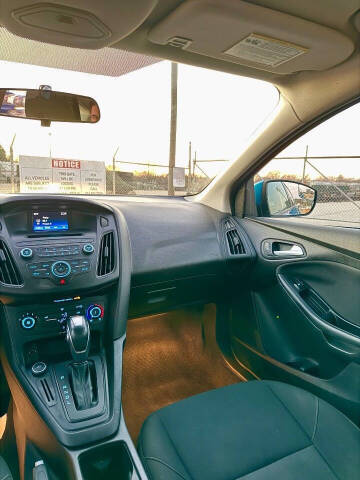 2015 Ford Focus SE