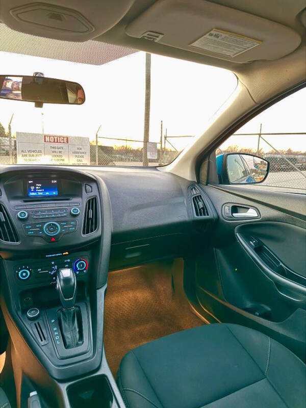 2015 Ford Focus SE