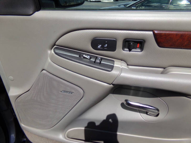 2005 Cadillac Escalade