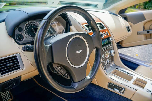 2015 Aston Martin DB9 Volante