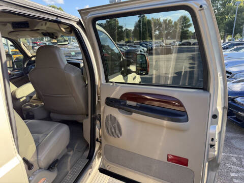 2005 Ford Excursion Limited