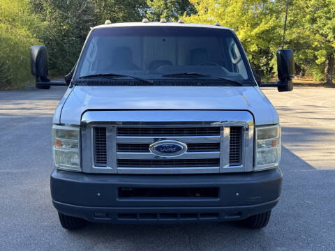 2011 Ford E-Series E-450 SD