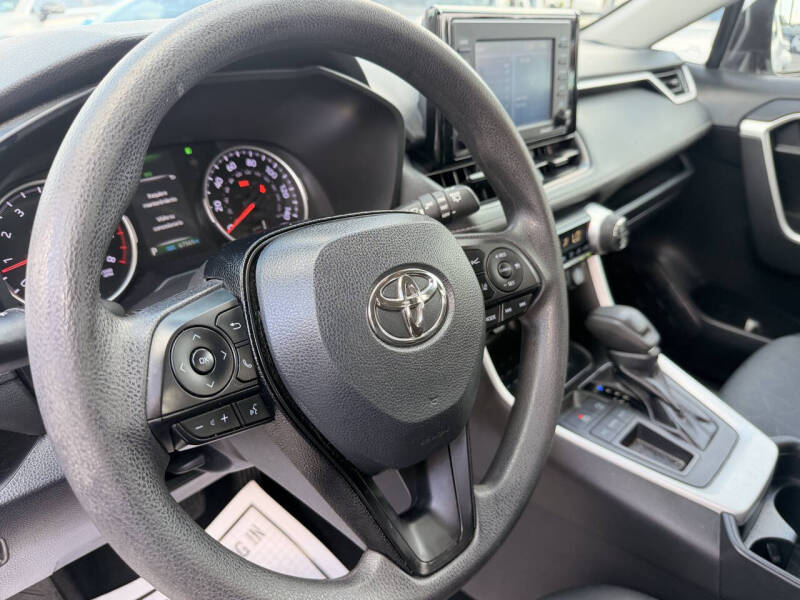 2020 Toyota RAV4 XLE