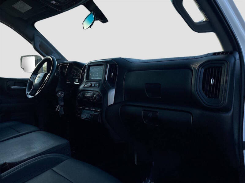 2023 Chevrolet Silverado 3500HD CC Work Truck