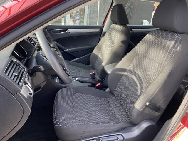 2017 Volkswagen Passat 1.8T S