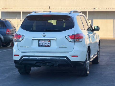 2016 Nissan Pathfinder Platinum