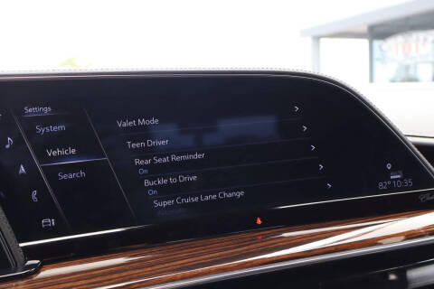 2022 Cadillac Escalade Premium Luxury