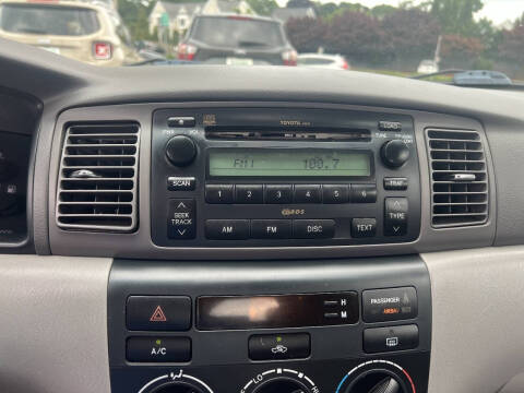2005 Toyota Corolla LE