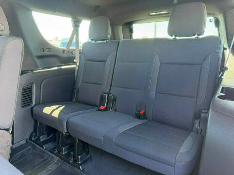 2024 Chevrolet Suburban LS