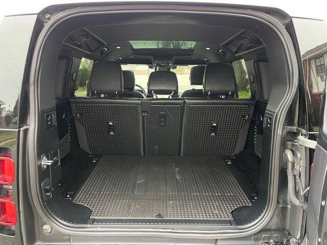 2022 Land Rover Defender 110 X-Dynamic SE