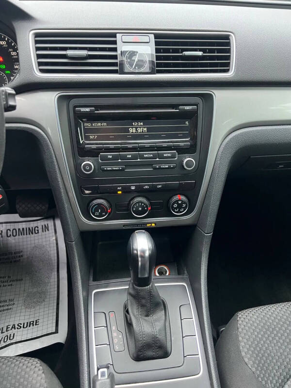 2014 Volkswagen Passat