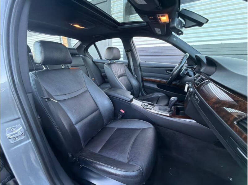 2011 BMW 3 Series 328i