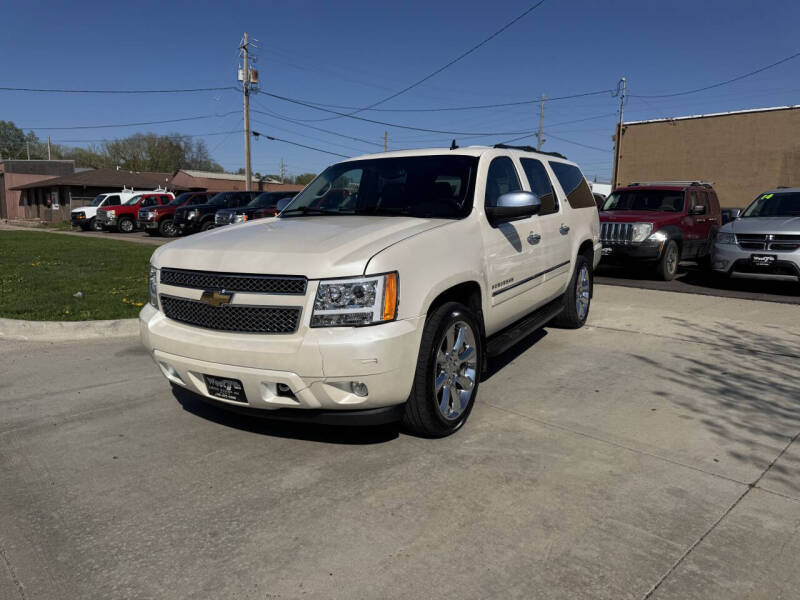 Image 6 of 2011 Chevrolet Suburban LTZ