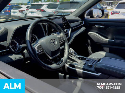 2022 Toyota Highlander XSE
