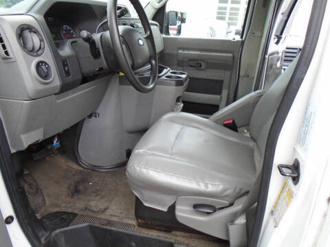 2010 Ford E-Series E-250