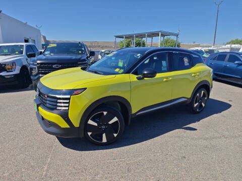 2025 Nissan Kicks SR