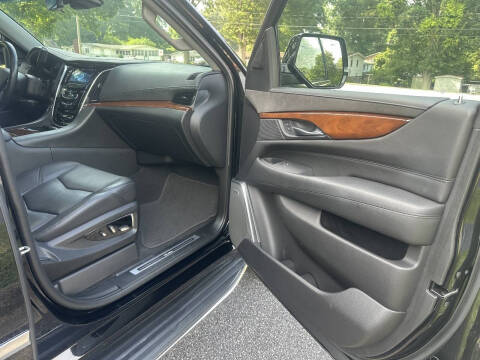 2018 Cadillac Escalade ESV Premium Luxury