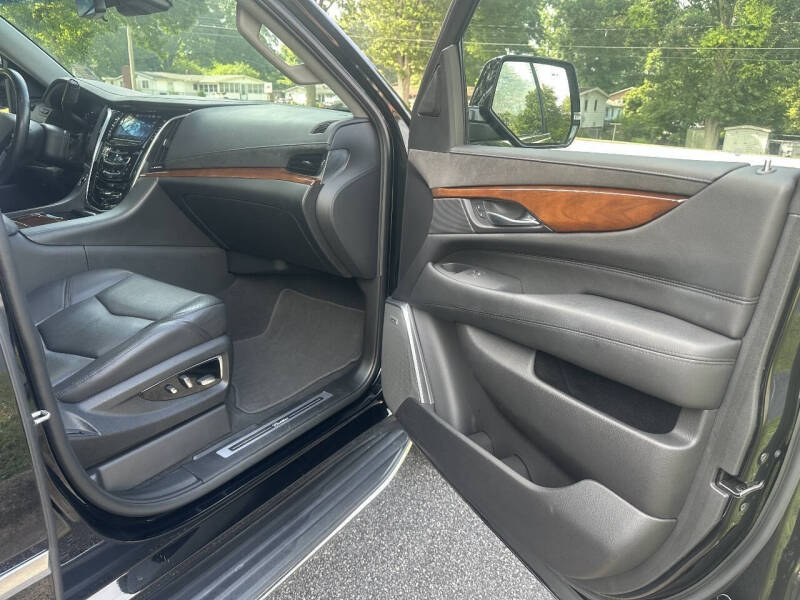 2018 Cadillac Escalade ESV Premium Luxury