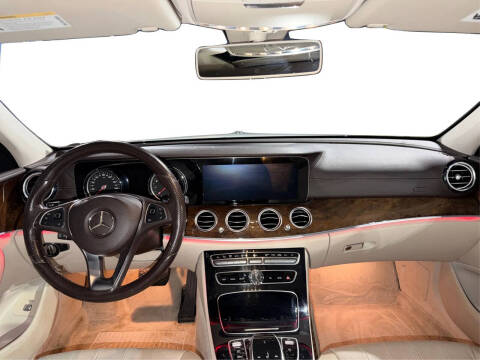 2017 Mercedes-Benz E-Class E 300 4MATIC