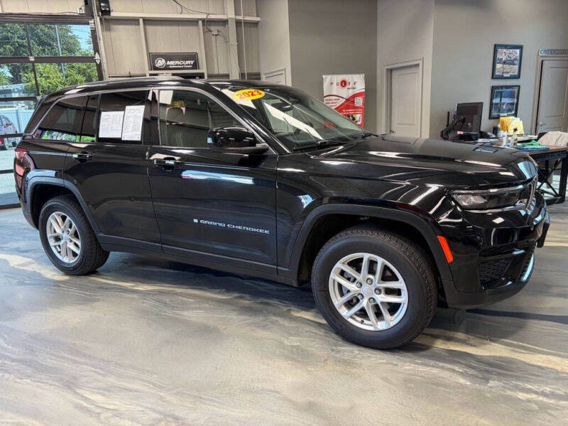 2023 Jeep Grand Cherokee Laredo
