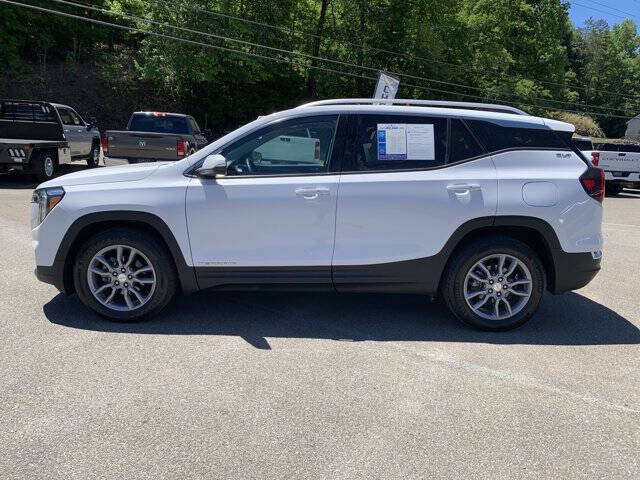 2024 GMC Terrain SLT