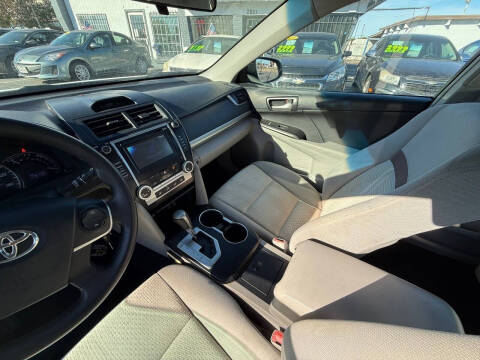 2013 Toyota Camry SE