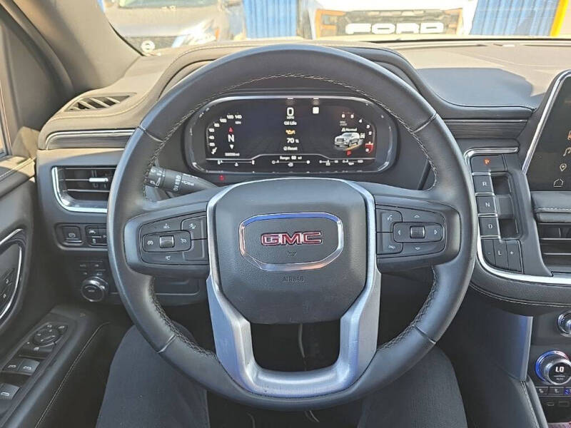 2023 GMC Yukon XL SLT