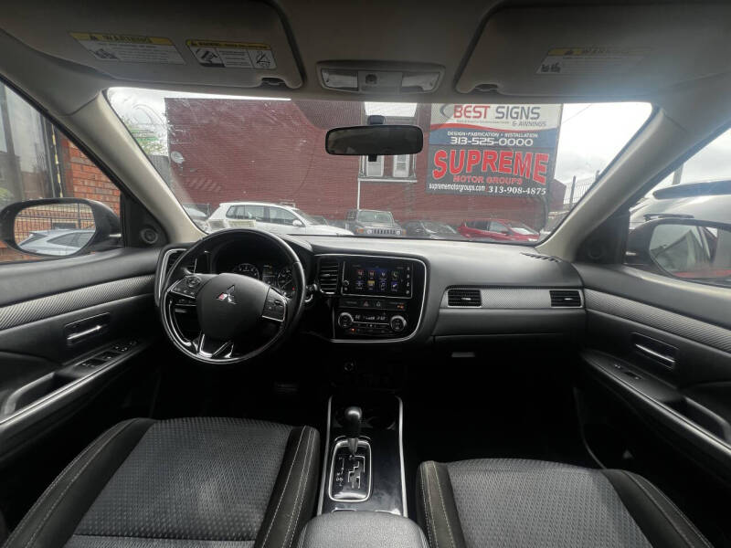 2017 Mitsubishi Outlander SE