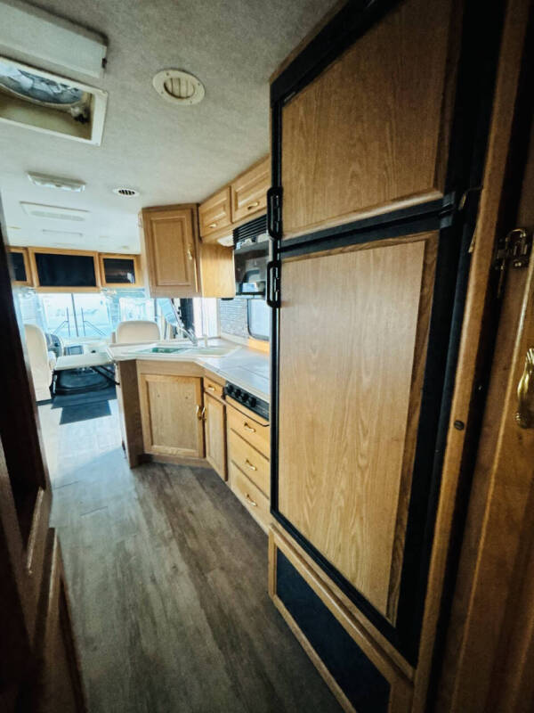 2004 National RV Sea Breeze