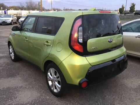 2016 Kia Soul +