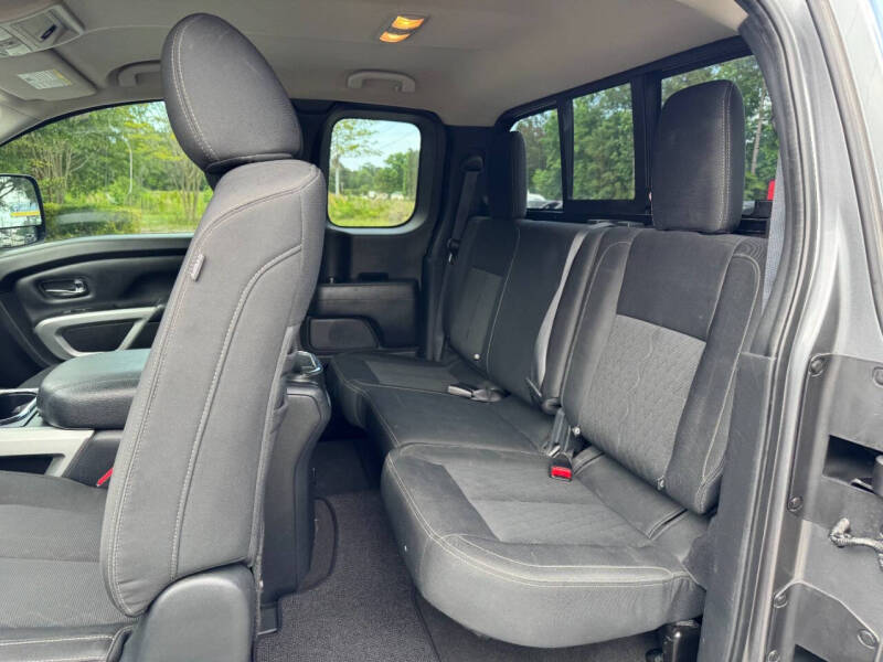2017 Nissan Titan XD SV