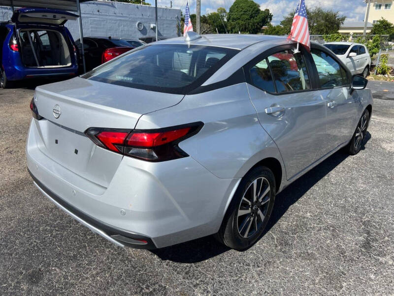 2025 Nissan Versa SV