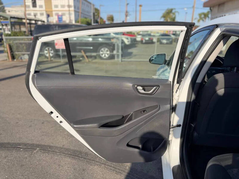 2019 Hyundai Ioniq Hybrid Blue