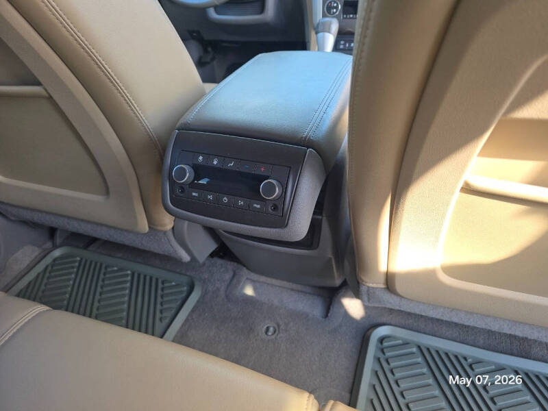 2011 Chevrolet Traverse LT