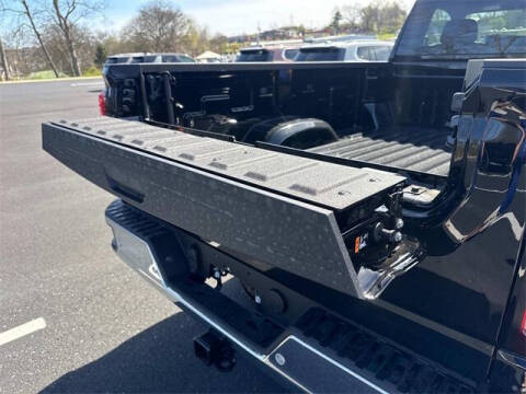 2025 GMC Sierra 2500HD Pro