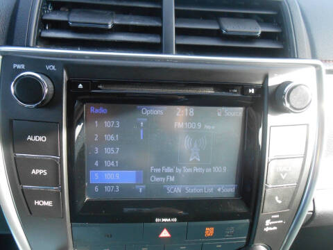 2017 Toyota Camry SE