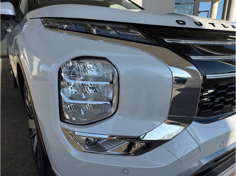 2026 Mitsubishi Outlander Black Edition