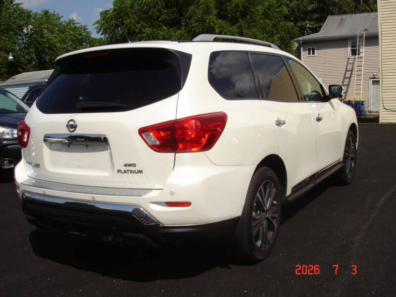 2018 Nissan Pathfinder Platinum