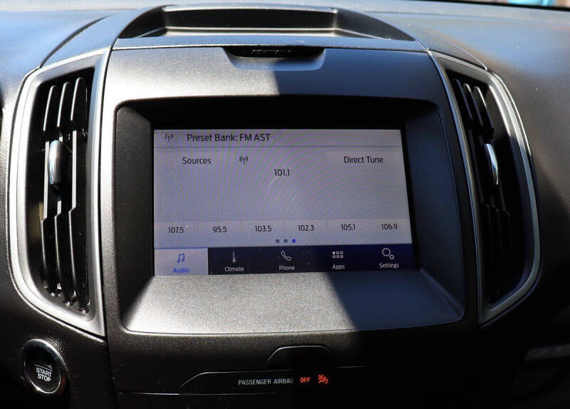 2020 Ford Edge SE
