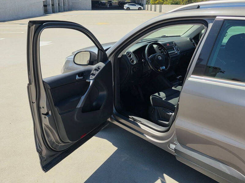 2009 Volkswagen Tiguan S