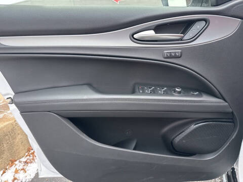 2025 Alfa Romeo Stelvio