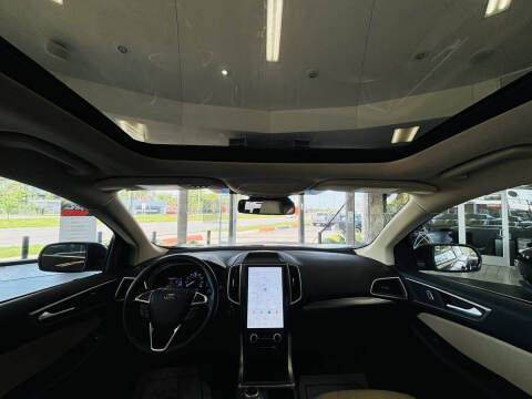 2022 Ford Edge SEL